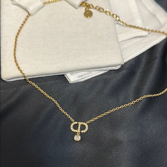 Dior❌❌sold❌❌ Gold Necklace with CD Pendant - Picture 1 of 6